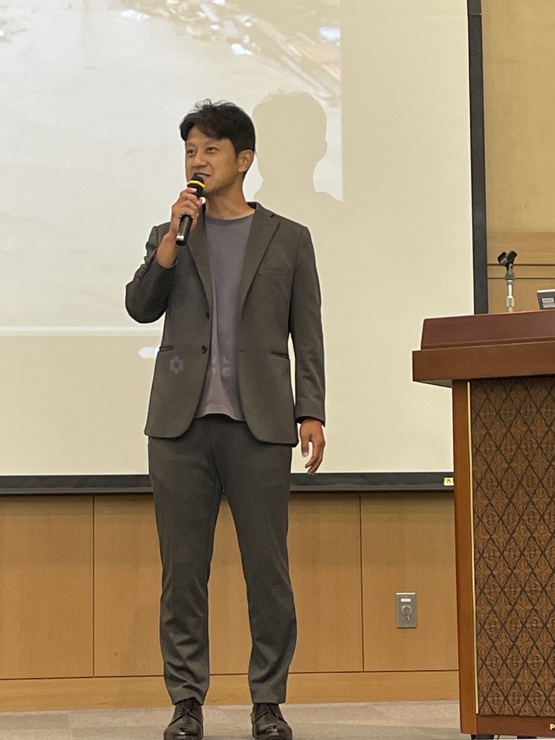 もとやスーパー　本谷社長