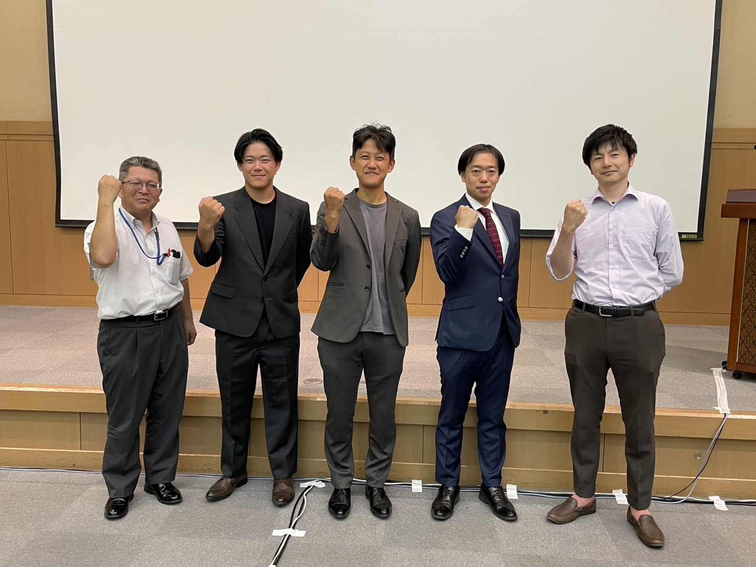 講師含む集合写真
